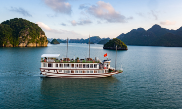 Halong bay cruise